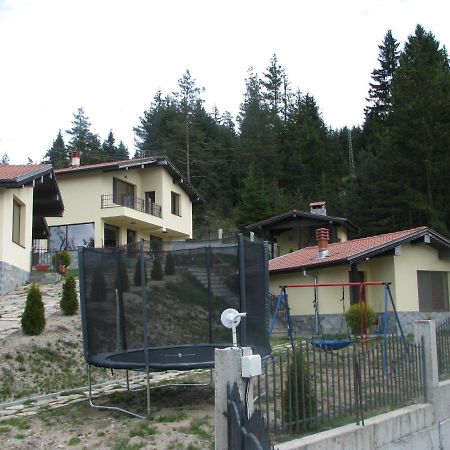 Eco Village Harmony Dospat Exterior photo